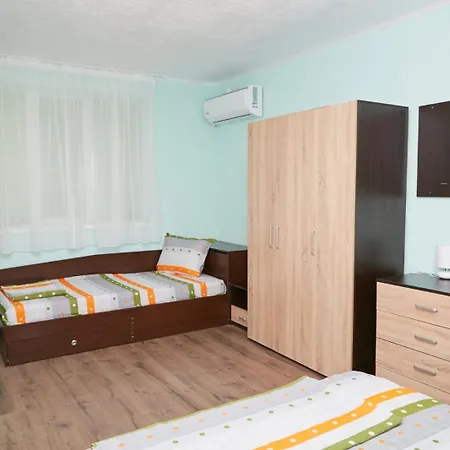 владислава - за гости 펜션 Cherni Vit