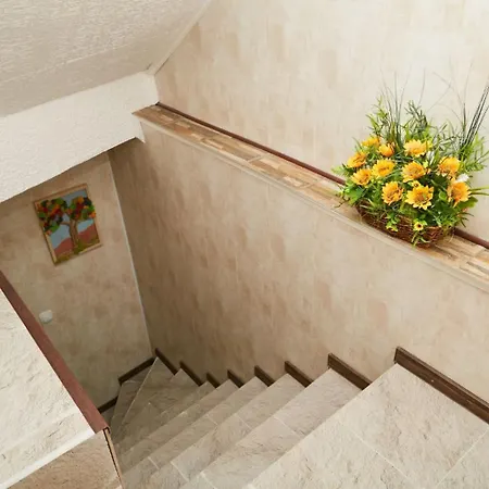 владислава - за гости 펜션 Cherni Vit